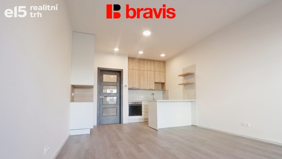 Pronájem bytu 1+kk 34 m², Brno - Sadová
