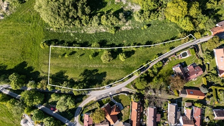 Prodej stavebního pozemku 2 805 m², Kozárovice