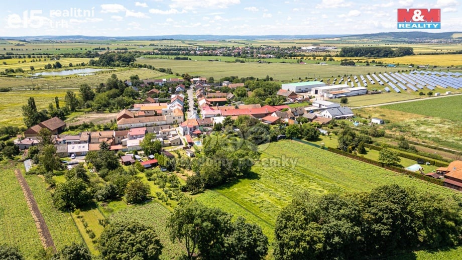 Prodej stavebního pozemku 1 247 m², Bystročice