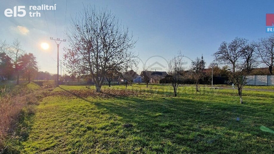 Prodej stavebního pozemku 1 143 m², Štarnov