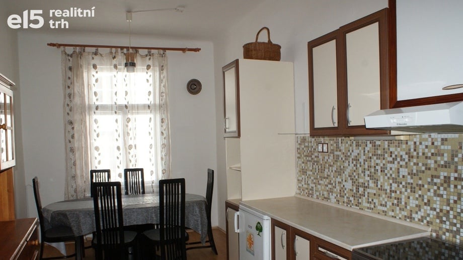 Pronájem bytu 2+1 76 m², Praha 8