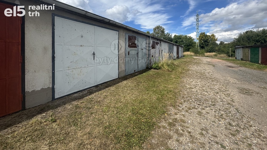 Pronájem garáže 18 m², Pardubice