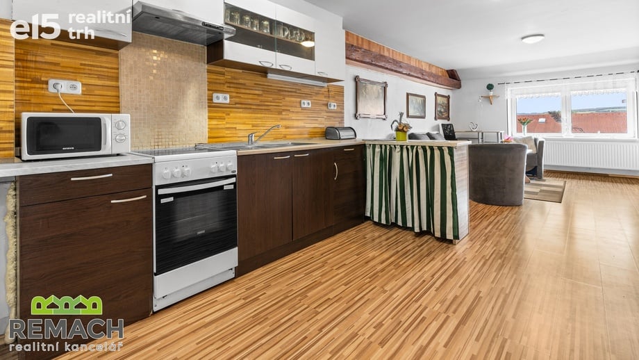 Pronájem bytu 2+kk 80 m², Otrokovice - Kvítkovice