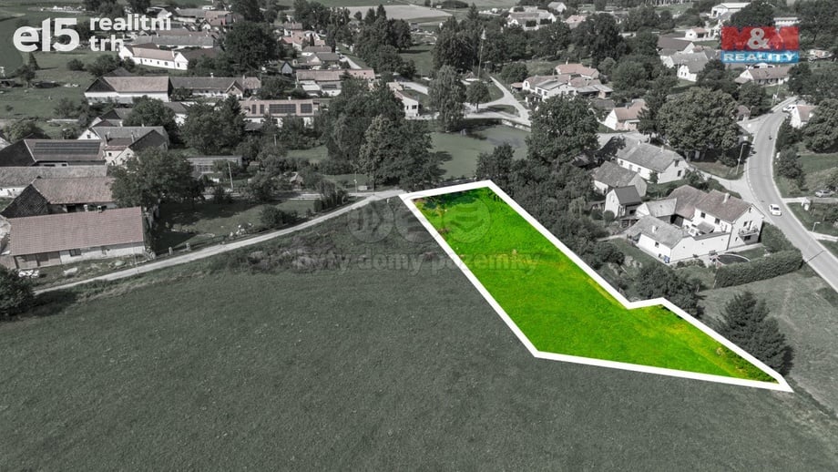 Prodej stavebního pozemku 1 653 m², Borovany