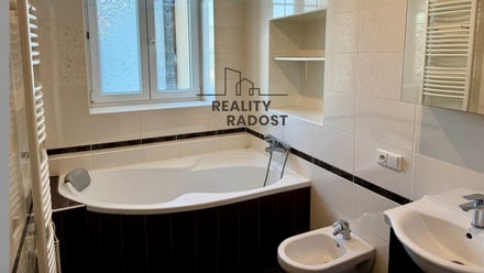 Prodej rodinného domu 265 m², Jiříkovice
