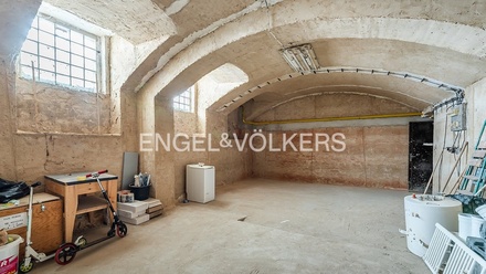 Pronájem skladu 133 m², Praha - Karlín