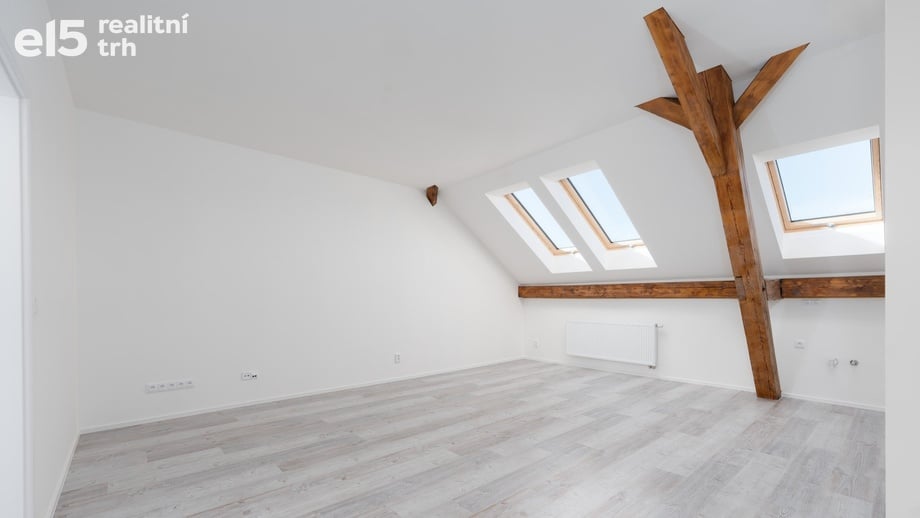 Prodej bytu 3+kk 86 m², Oslavany