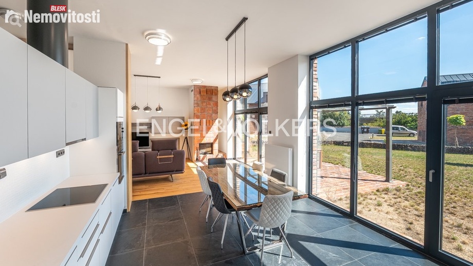 Pronájem rodinného domu 160 m², Jíloviště