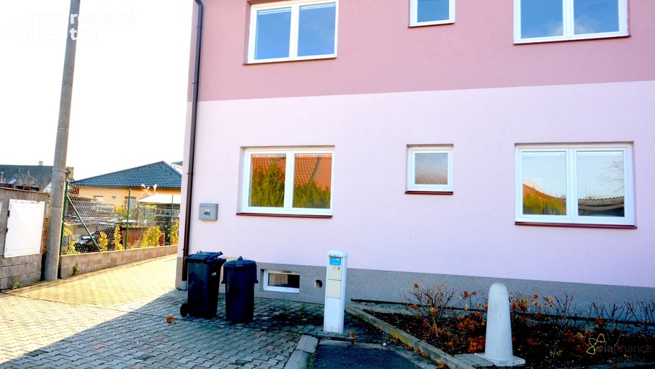 Pronájem bytu 3+kk 90 m², Pardubice - Svítkov