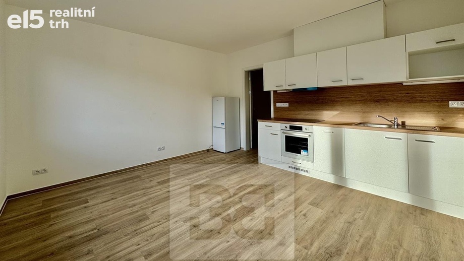 Pronájem bytu 1+kk 30 m², Kuřim