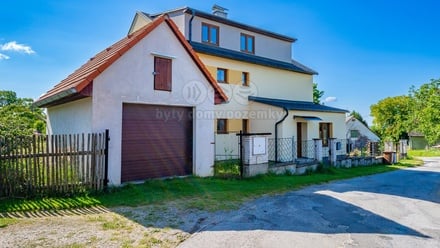 Prodej rodinného domu 344 m², Mnich