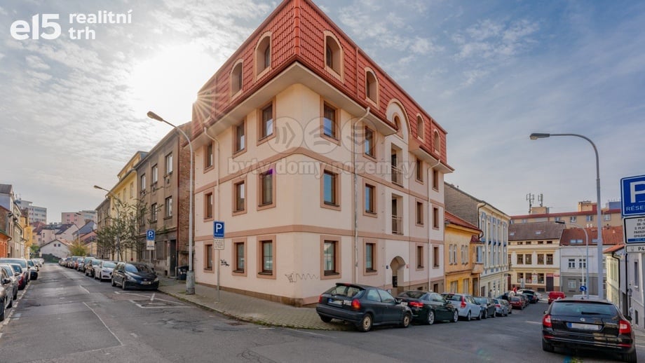 Pronájem bytu 1+kk 34 m², Praha 4