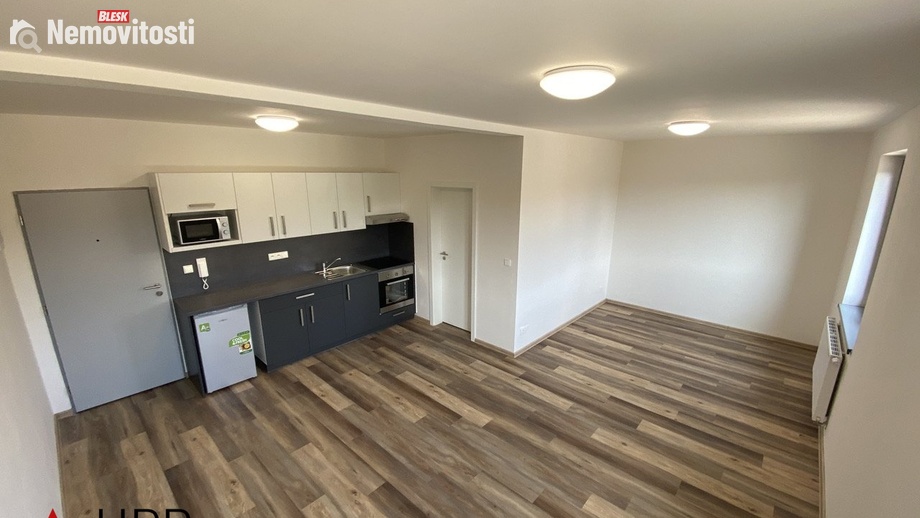 Pronájem bytu 1+kk 35 m², Brno - Líšeň
