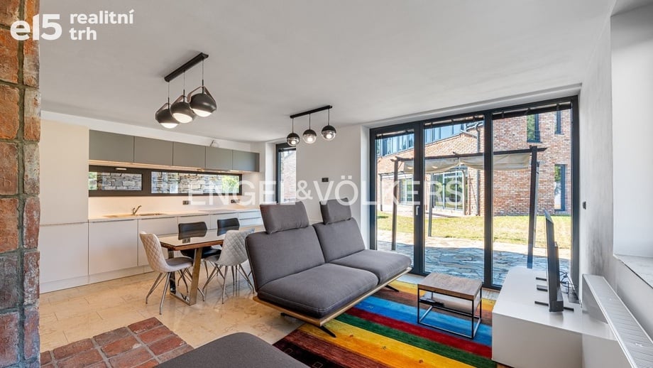 Pronájem rodinného domu 111 m², Jíloviště