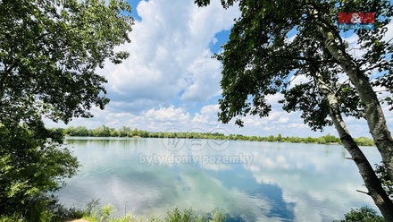 Prodej specifického pozemku 1 026 m², Veselí nad Moravou