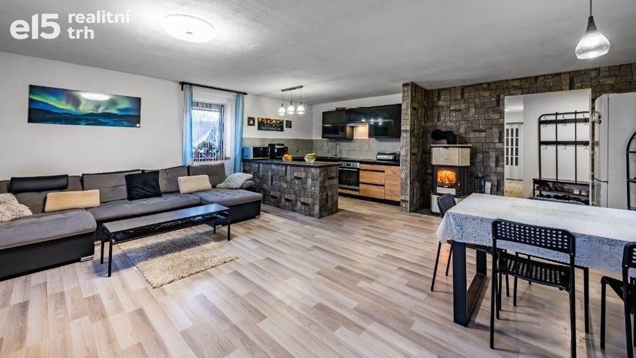 Prodej rodinného domu 144 m², Černíkovice