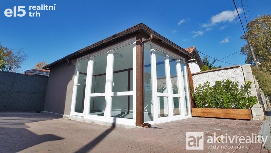 Pronájem obchodního prostoru 36 m², Chrášťany
