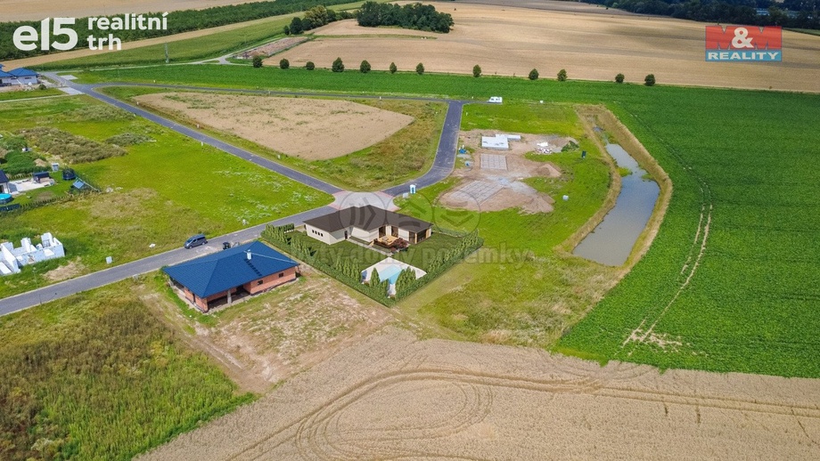 Prodej stavebního pozemku 1 135 m², Troubelice