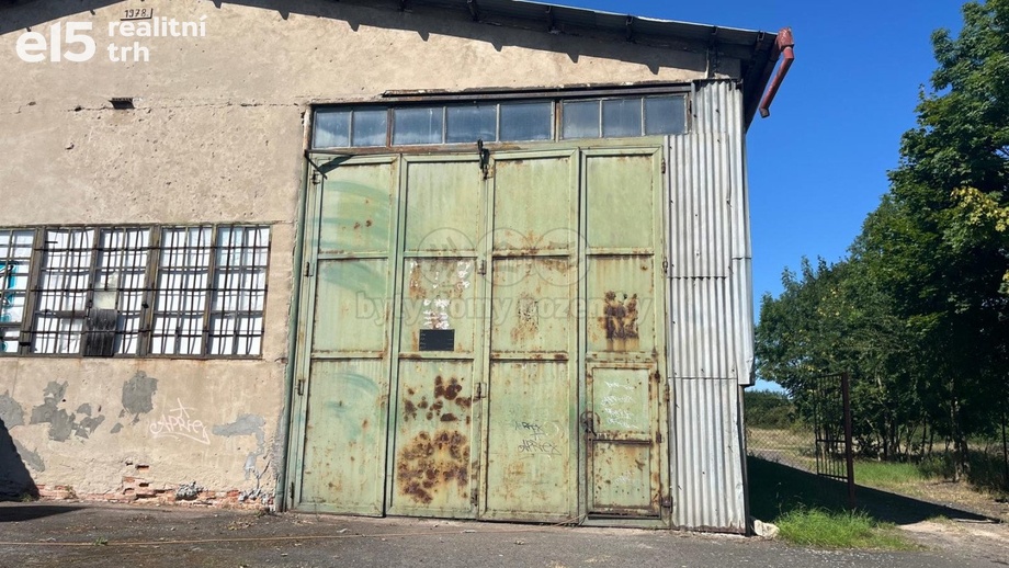 Pronájem skladu 300 m², Cítoliby