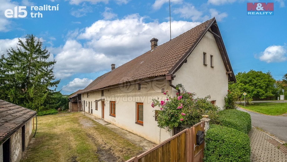 Prodej rodinného domu 212 m², Zdechovice