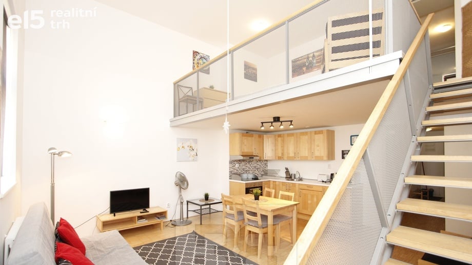 Pronájem bytu 2+kk 60 m², Praha - Vinohrady