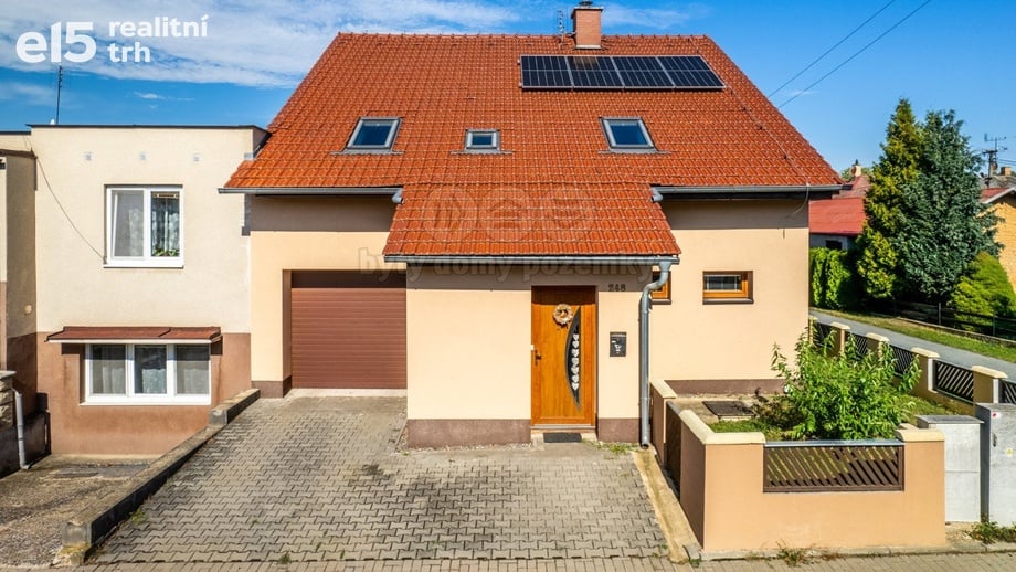 Prodej rodinného domu 198 m², Oslavany