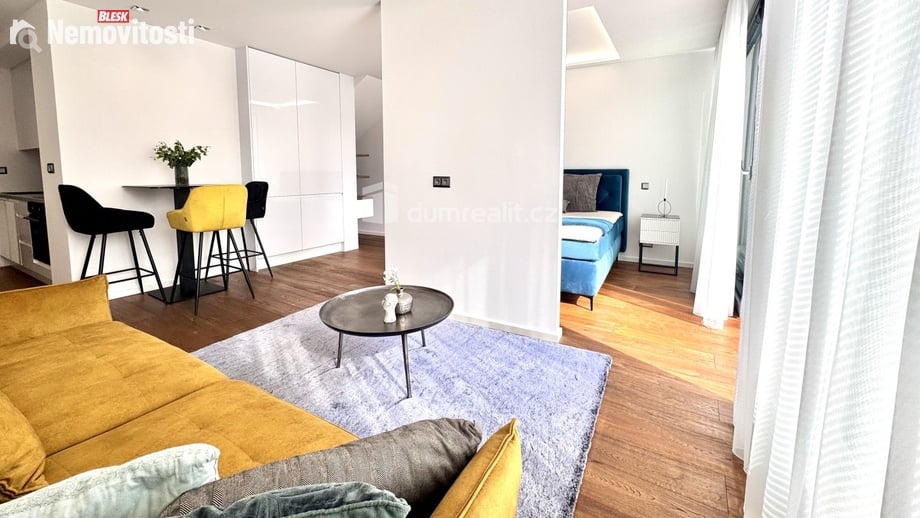 Prodej bytu 1+kk 59 m², Praha 15