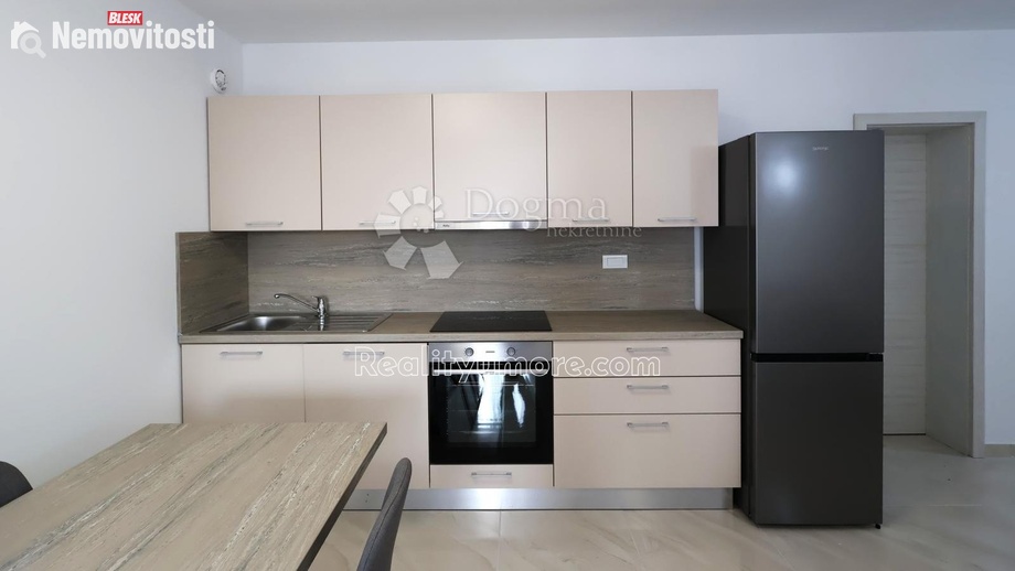 Prodej bytu 3+kk 60 m², Peroj, Chorvatsko