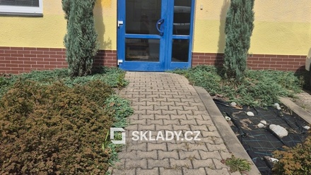 Pronájem obchodního prostoru 416 m², Rožnov pod Radhoštěm