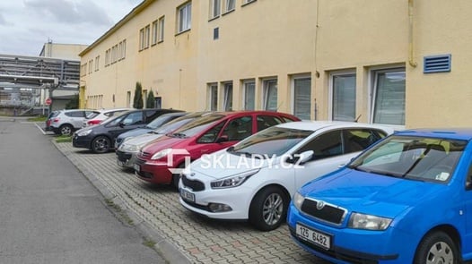 Pronájem obchodního prostoru 416 m², Rožnov pod Radhoštěm