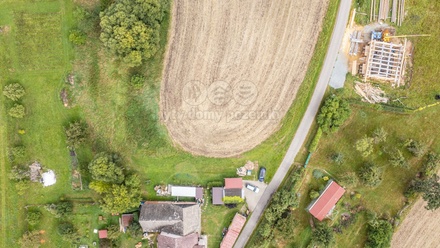 Prodej stavebního pozemku 1 867 m², Velká Jesenice