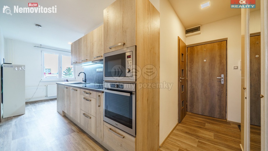 Prodej bytu 3+1 58 m², Nová Role