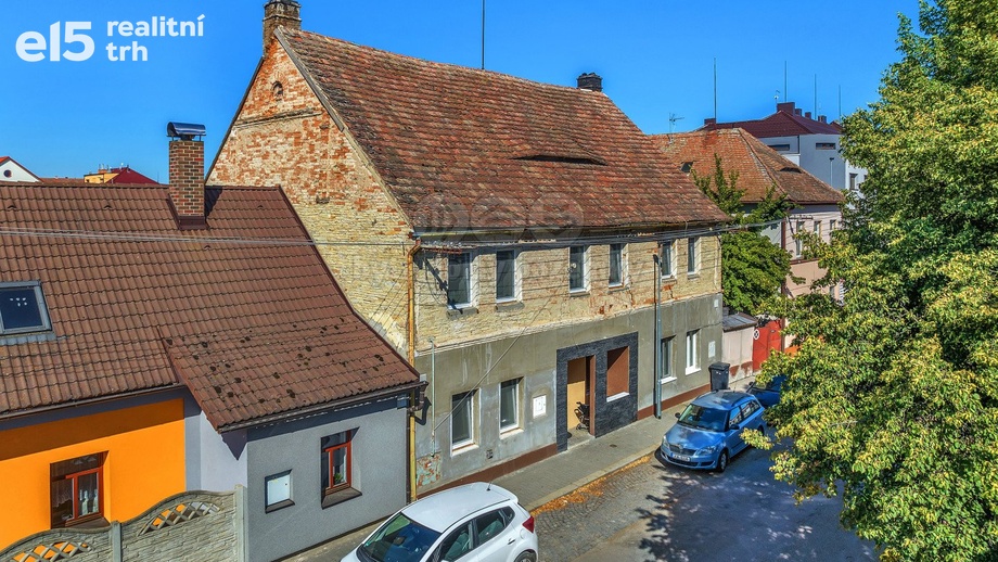 Prodej rodinného domu 210 m², Hrochův Týnec