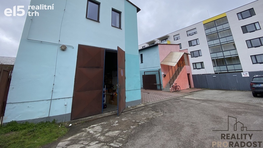 Pronájem skladu 145 m², Pardubice I