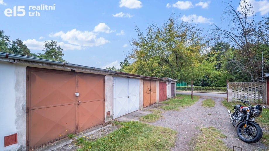 Pronájem garáže 20 m², Pardubice VI
