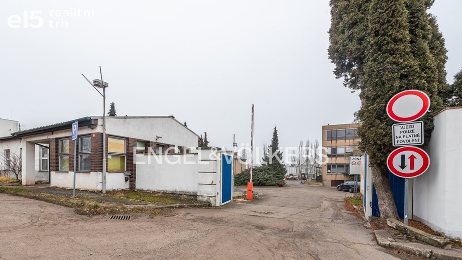 Pronájem skladu 234 m², Panenské Břežany