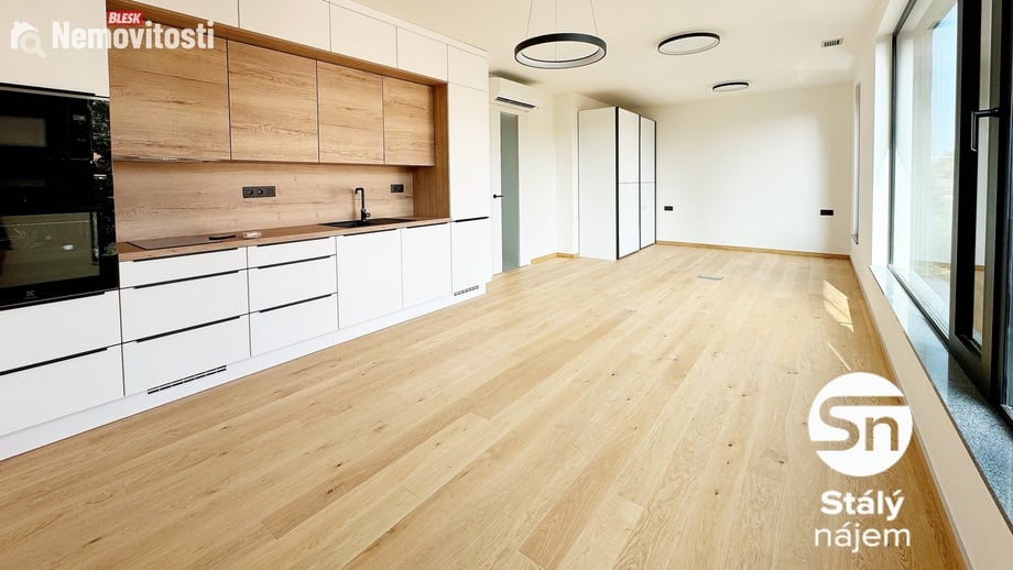 Pronájem bytu 1+kk 45 m², Praha - Břevnov