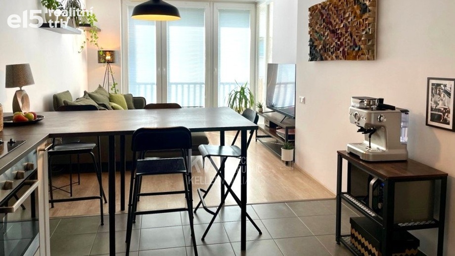 Pronájem bytu 2+kk 52 m², Praha - Žižkov