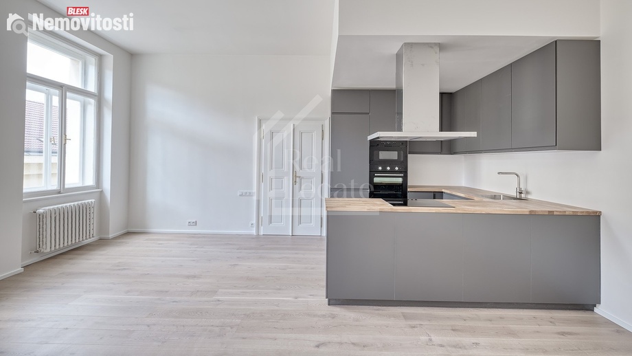 Pronájem bytu 3+kk 70 m², Praha - Nové Město