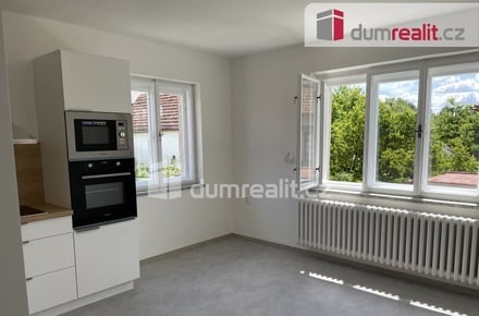 Pronájem bytu 2+1 63 m², Slavičín