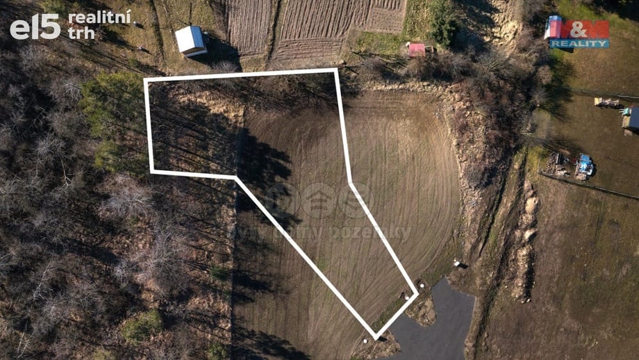 Prodej zahrady 1 187 m², Líšťany