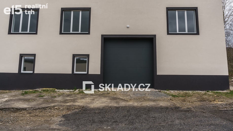 Pronájem skladu 214 m², Ostrov