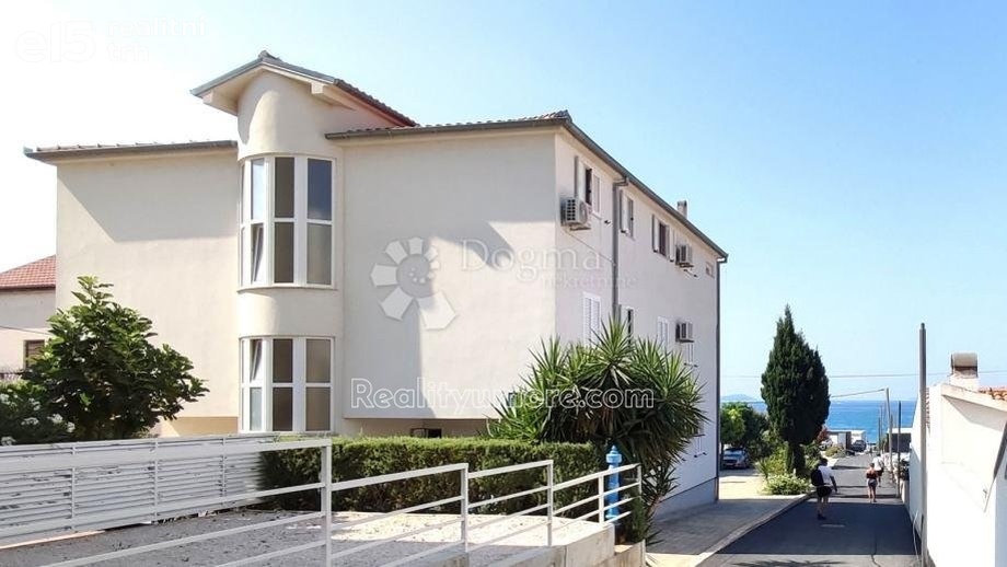 Prodej bytu 3+kk 64 m², Pakoštane, Chorvatsko