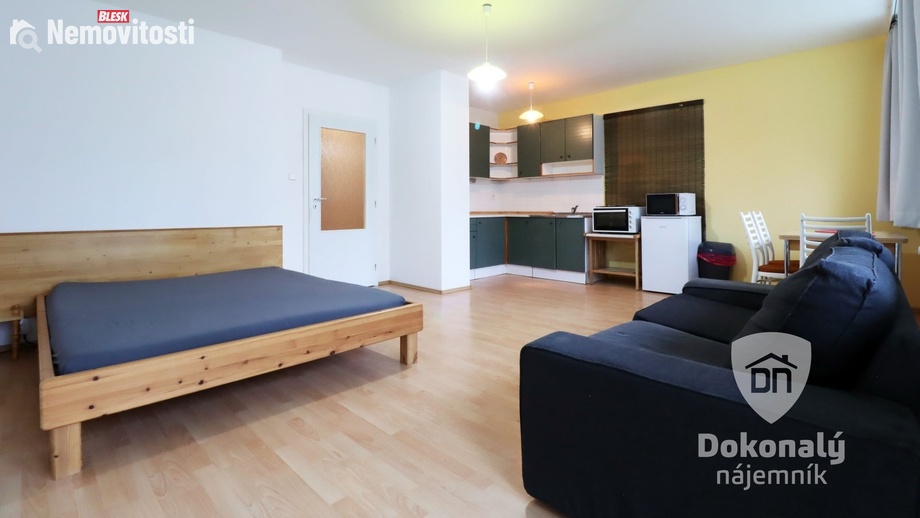 Pronájem bytu 1+kk 38 m², Praha - Bohnice