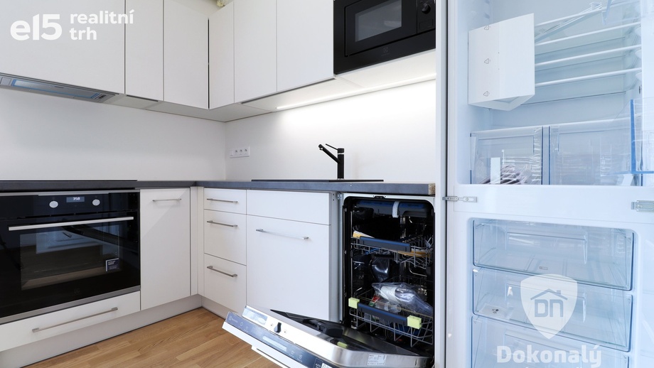 Pronájem bytu 2+kk 57 m², Praha - Smíchov