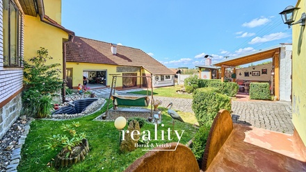 Prodej rodinného domu 179 m², Vyskytná