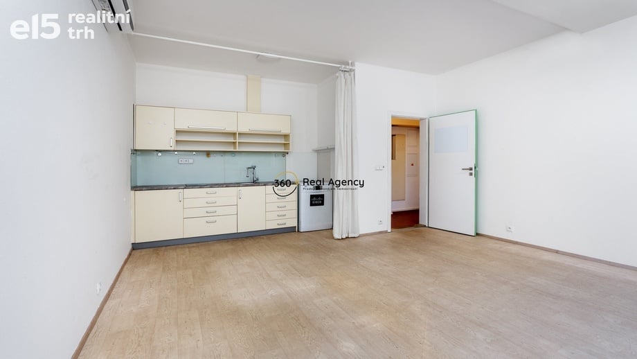 Prodej bytu 2+kk 47 m², Praha - Hlubočepy