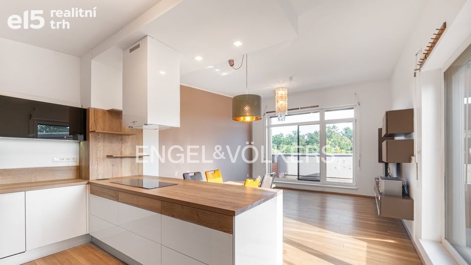 Pronájem bytu 3+kk 92 m², Řitka