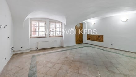 Pronájem ordinace 175 m², Praha - Malá Strana