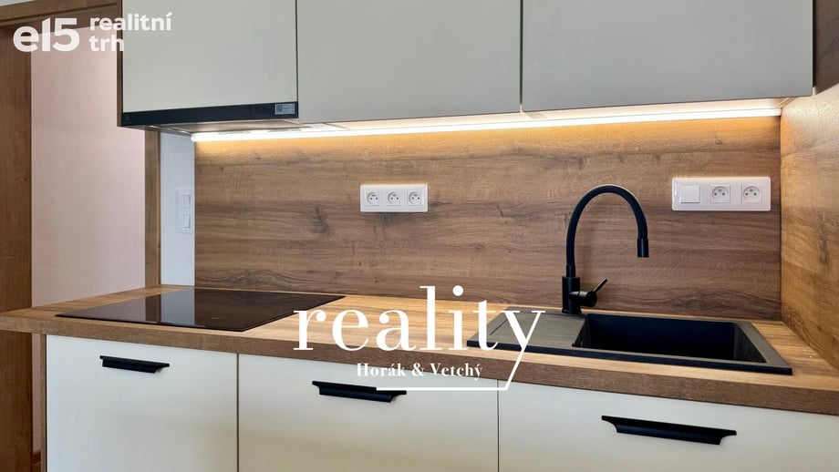 Pronájem bytu 3+kk 71 m², Moravské Budějovice